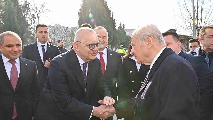 Bahçeli Manisa'da