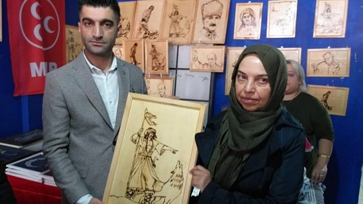 Kadın Kolları'ndan sergi