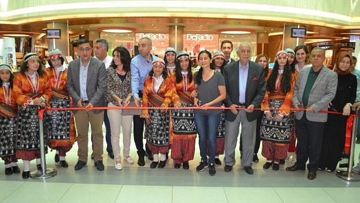El emeği sergisi