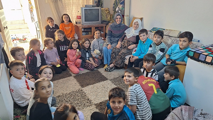 Minikler Yaşlıları Unutmadı