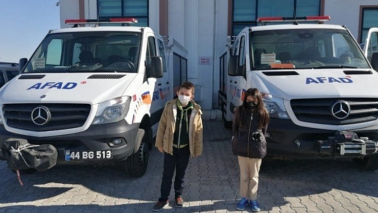 AFAD görevlilerine çiçekli teşekkür