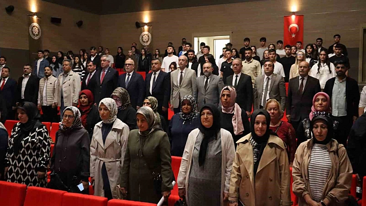 Otizmli çocuklara atlı terapi desteği