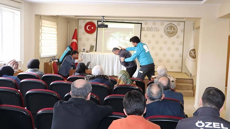 Müftülük personeline ilk yardım eğitimi verildi
