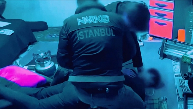 Narkoçelik-10'da Büyük Darbe: 1 Ton Uyuşturucu ve 250 Zehir Taciri Yakalandı!