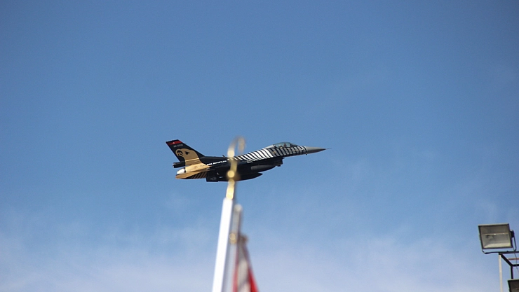 Nefes kesen SOLOTÜRK gösterisi