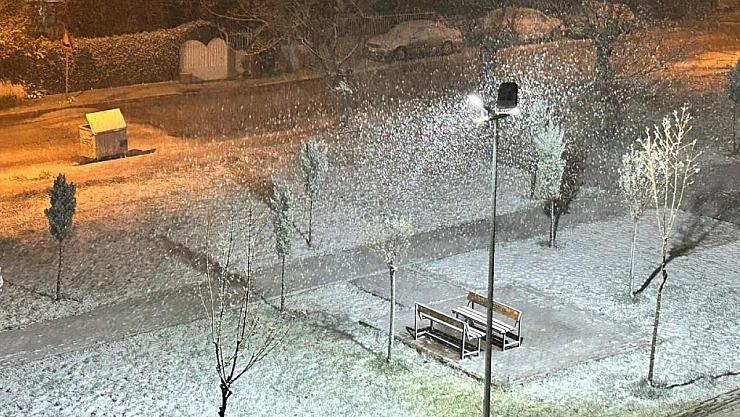 Nisan ayında kar sürprizi