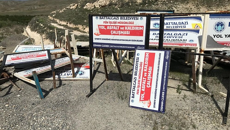 Başkan talimat verdi..! Artık tabelalarda isim siliniyor!