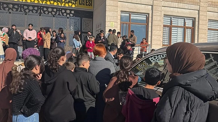 Öğrenciler yerli malın önemini Togg ile öğrendi