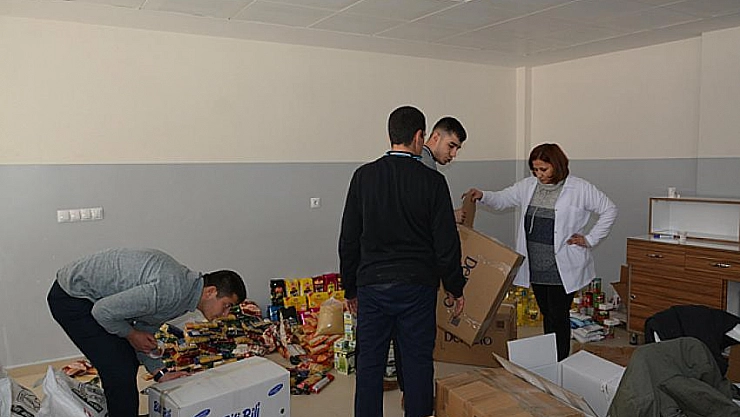 Öğrencilerden Afrin'e destek