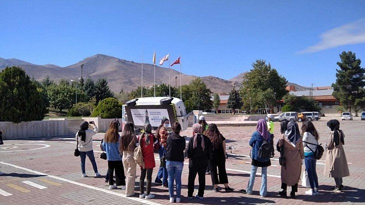 Öğrencilere bilgilendirildi