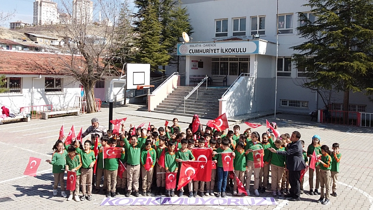 Öğrencilerin İstiklal Marşı, hassasiyeti