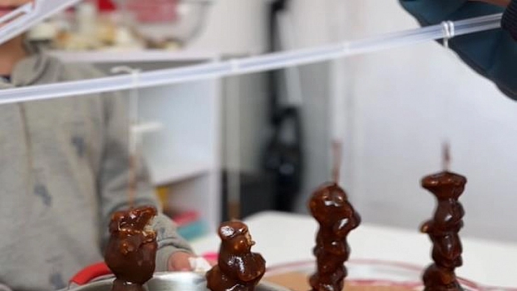 Öğrencileriyle orcik yaptı, milyonlar izlendi