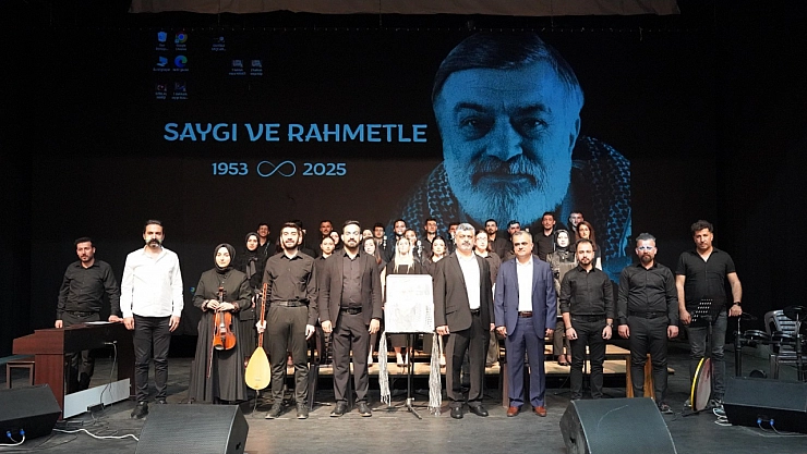 Öğretmenler korosu Kahtalı Mıçe'yi anma gecesi düzenledi