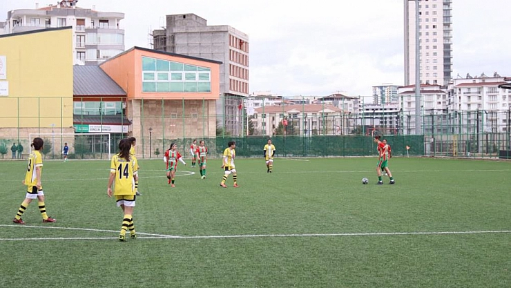 Okul sporları heyecanı Elazığ'da yaşandı