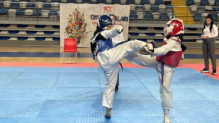 Malatya'da Minik Tekvandocular Şampiyonada Ter Döktü!