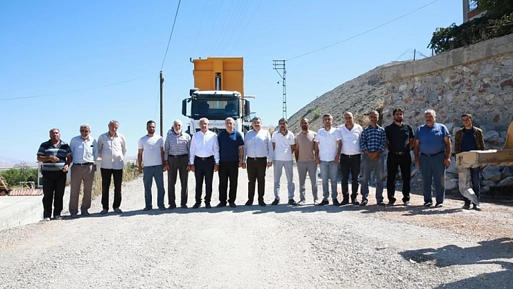 Orduzu'da 5 sokağa sıcak asfalt