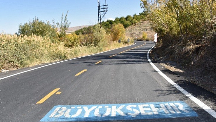 Asfalt çalışmaları devam ediyor