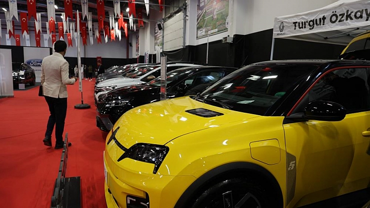 Oto Show fuarı kapılarını açtı