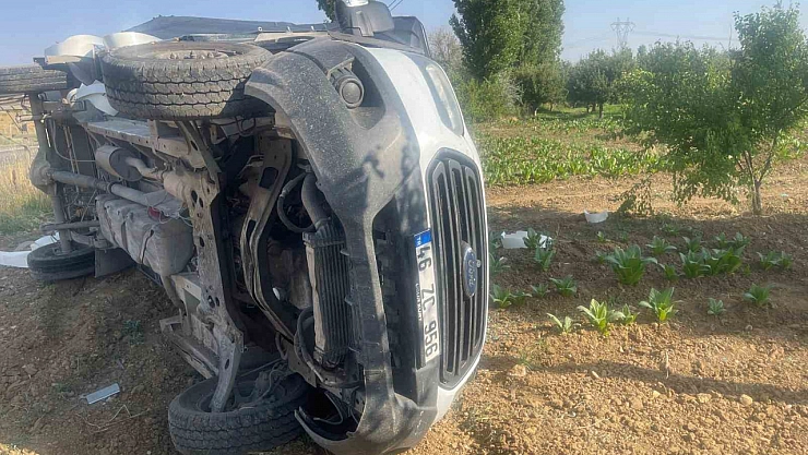 Otomobil ile kamyon çarpıştı: 1 yaralı