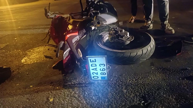 Otomobil ile motosiklet çarpıştı: 1 ölü