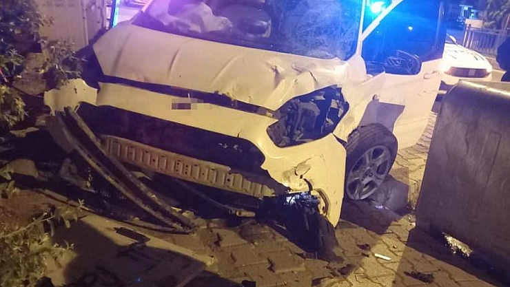 Otomobil ile motosiklet çarpıştı: 6 yaralı