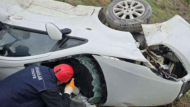 Otomobil şarampole yuvarlandı: 5 yaralı