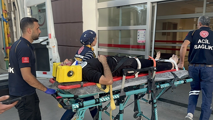 Otomobille motosiklet çarpıştı: 1 yaralı