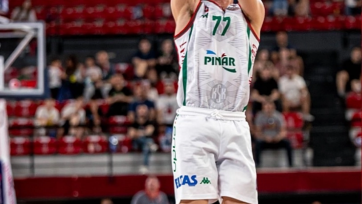 Karşıyaka'da, Demir sevinci yaşanıyor