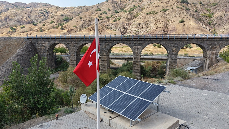 Palu'da 100 metrelik alanda 4 tarihi köprü