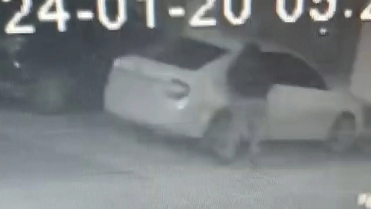 Polis aracına not bıraktı 'Bu daha başlangıç'