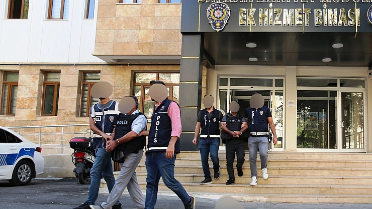 Polisten siber dolandırıcılık operasyonu