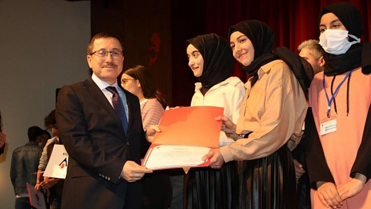 Ödüller sahiplerini buldu