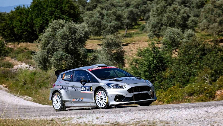 Rally yarışları nefes kesti