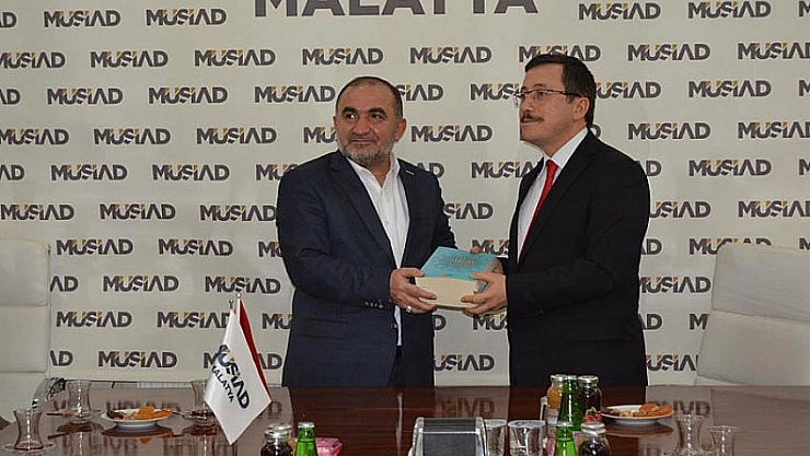 Rektör Kızılay MÜSİAD'ta 