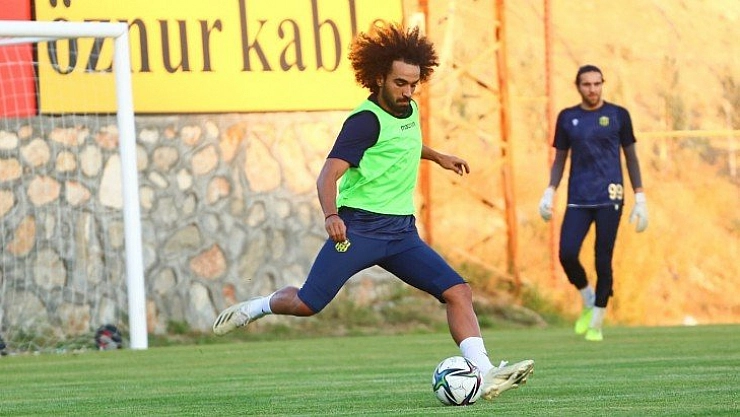 Sadık antrenmana çıktı