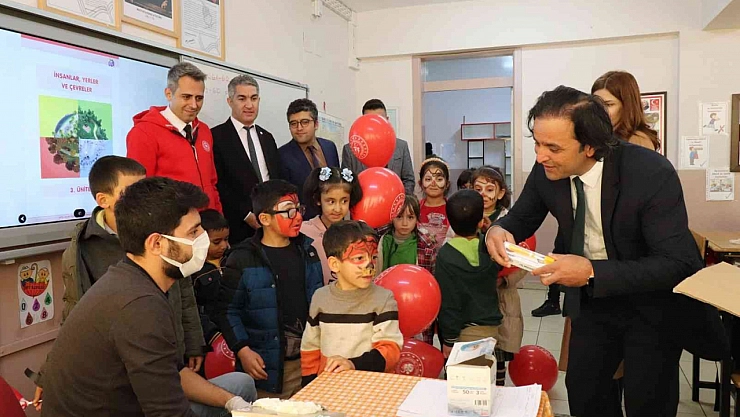 Sağlıklı çocuklar şenliği
