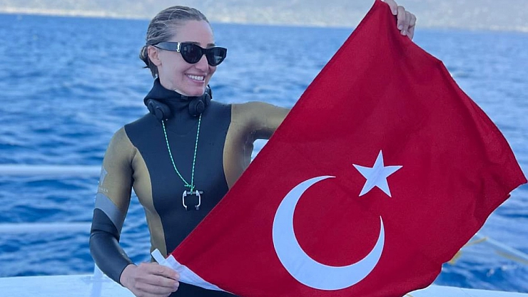 Şahika Ercümen ismini Dünya Başarı Listesi'nde ilk 3'e yazdırdı