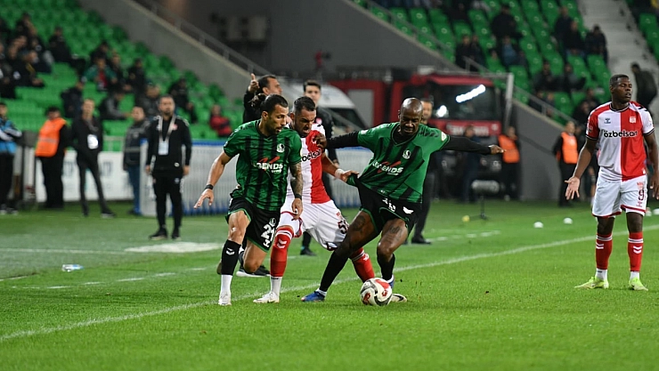 Sakaryaspor'un, Sivasspor maçı hükmen mağlubiyetle tescillendi