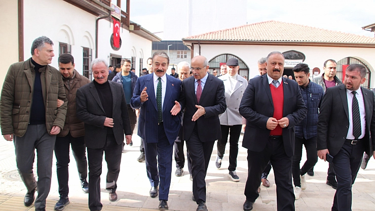 'Ben hiç kimsenin adamı değilim'