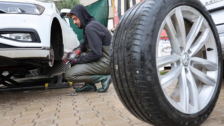 Sanayide kış lastiği yoğunluğu