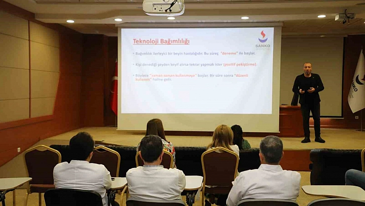 SANKO'da 'Teknoloji Bağımlılığı' konferansı