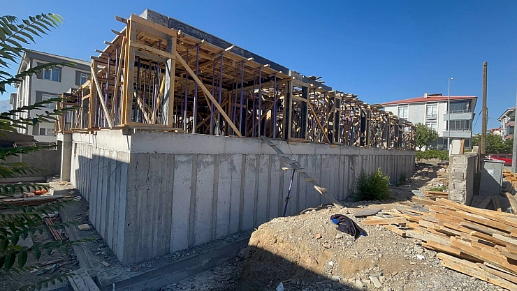 Şantiyede feci kaza: İşçinin hayati tehlikesi sürüyor