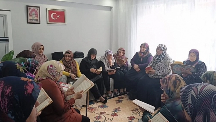 Şehit aileleri dualarla bir araya geldi