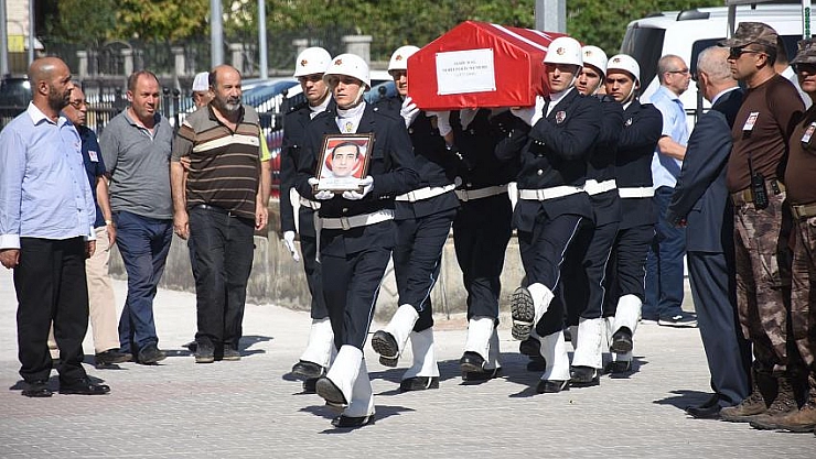 Şehit polis için tören düzenlendi