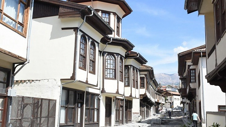 Şehre Bir Hava Kattık