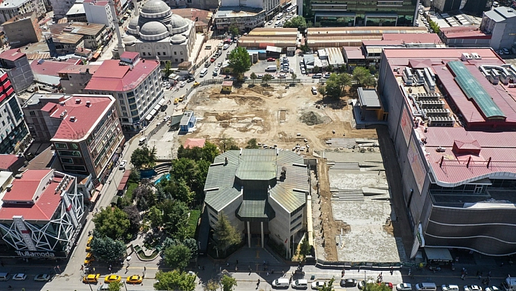 Şehrin yeni adresi kent meydanı olacak