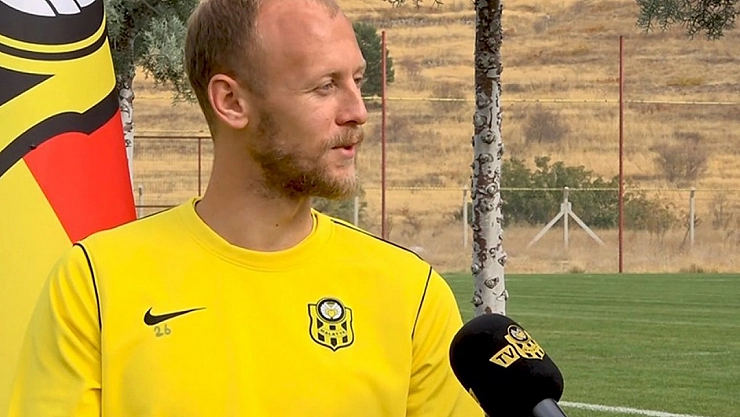Semih Kaya futbolu bıraktı