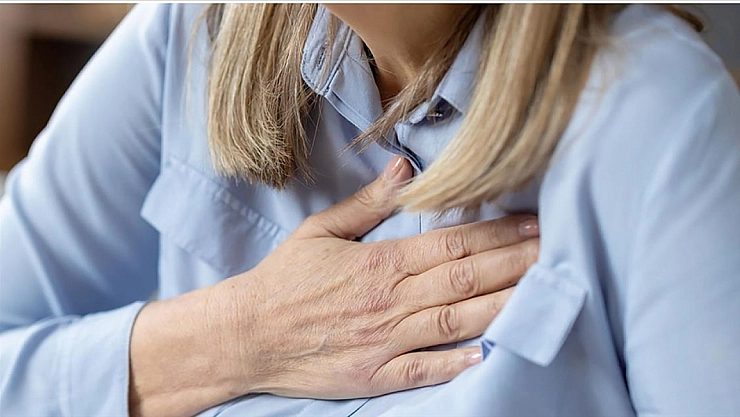 Sıcak havalarda kalp krizi ve panik atak belirtileri karıştırılabiliyor