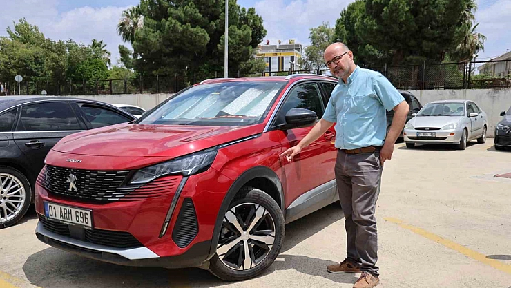 Sıfır kilometre aldığı Peugeot jip boyalı çıktı