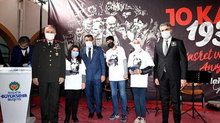 Şiir yarışmasında  ödüller verildi